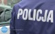 Uderzali pięściami i kopali poszkodowanego