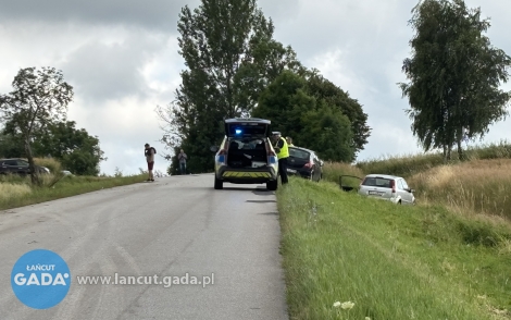 Zderzenie trzech aut, jedna ranna osoba